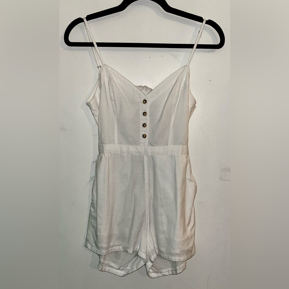 Abercrombie & Fitch White Spaghetti-Strap Romper with brown buttons Size XS